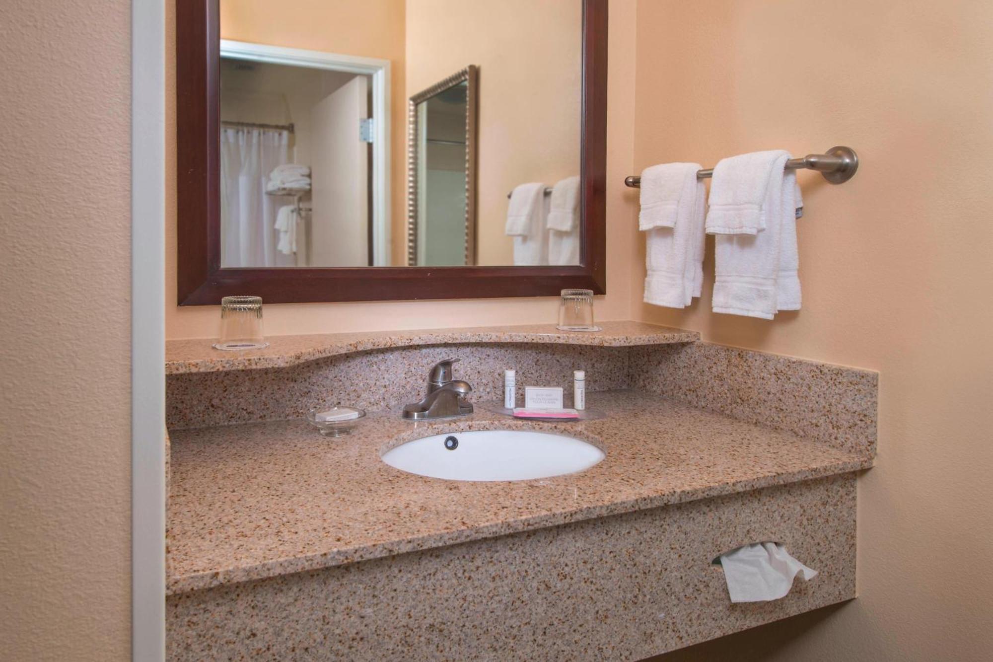 Springhill Suites Prince Frederick Екстер'єр фото